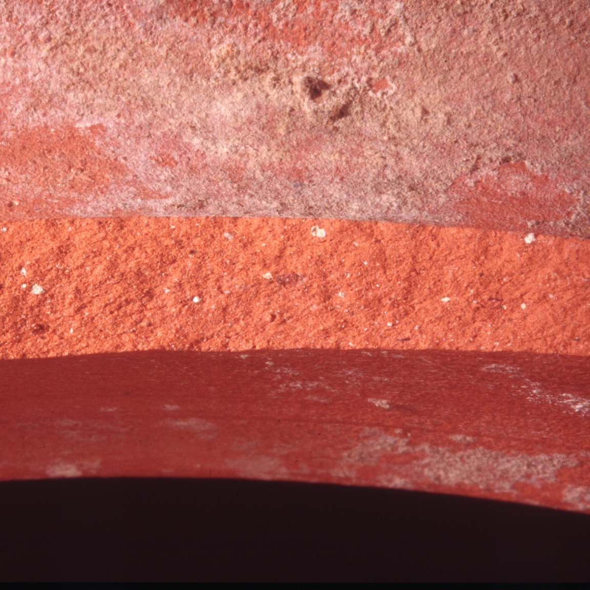Plate 44: Fresh sherd break of NAF RS (width of field 24 mm)