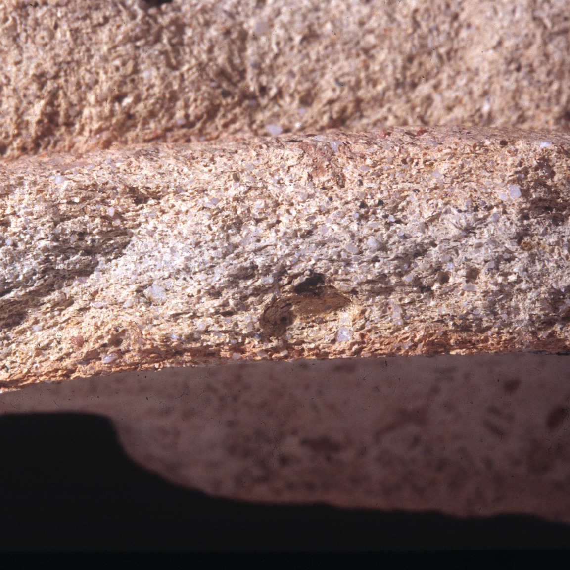 Plate 114: Fresh sherd break of HAM WH (width of field 24 mm)