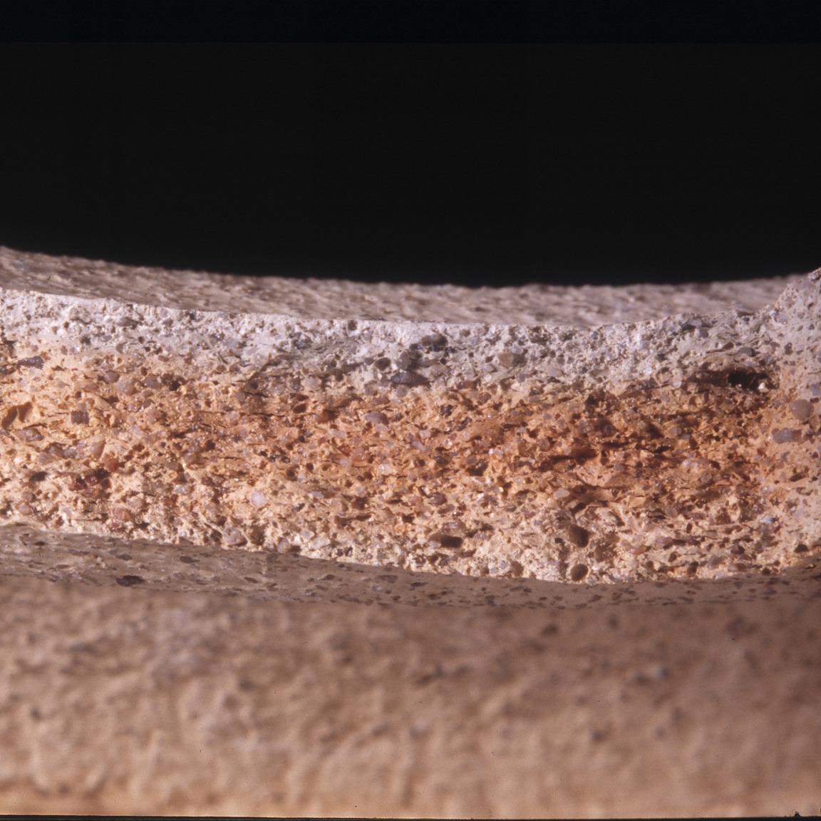 Plate 119: Fresh sherd break of OVW WH (width of field 24 mm)
