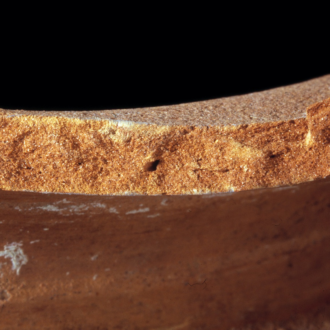 Plate 123a: Fresh sherd break of HAD OX (width of field 24 mm)